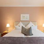 ホテル Seehotel Lindenhof リヘン