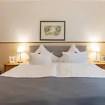 Seehotel Lindenhof Hotel Lychen