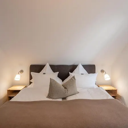Seehotel Lindenhof 4*