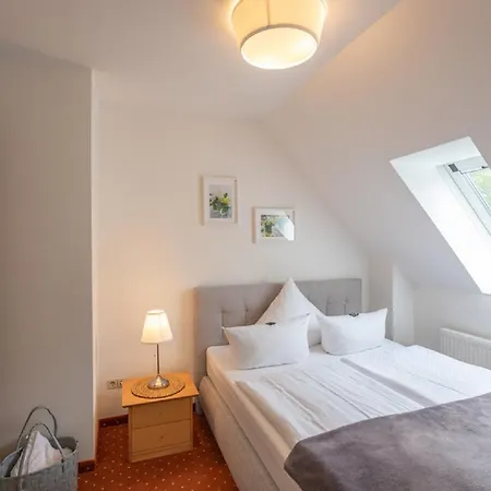 ホテル Seehotel Lindenhof リヘン
