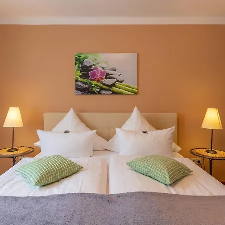 Seehotel Lindenhof 4*