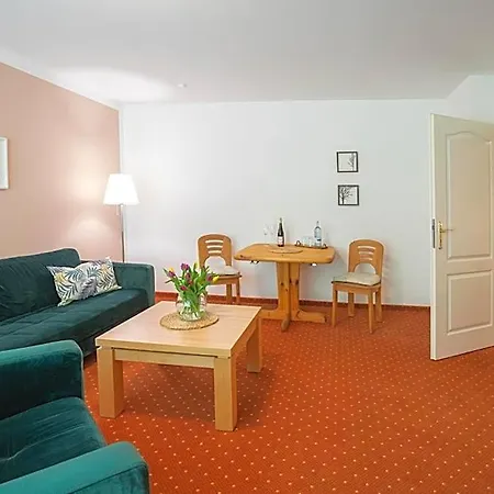 Seehotel Lindenhof ホテル 4*