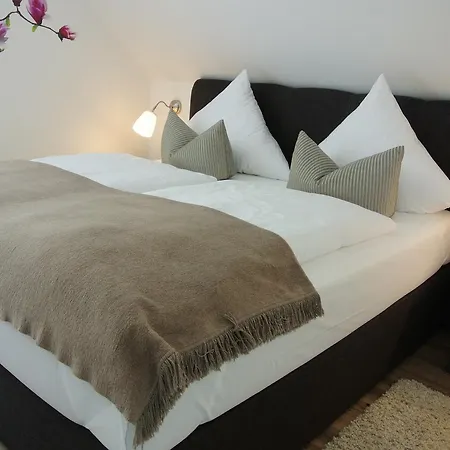 Seehotel Lindenhof 4*