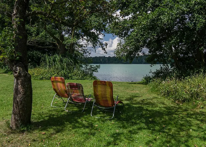 Seehotel Lindenhof 뤼헨